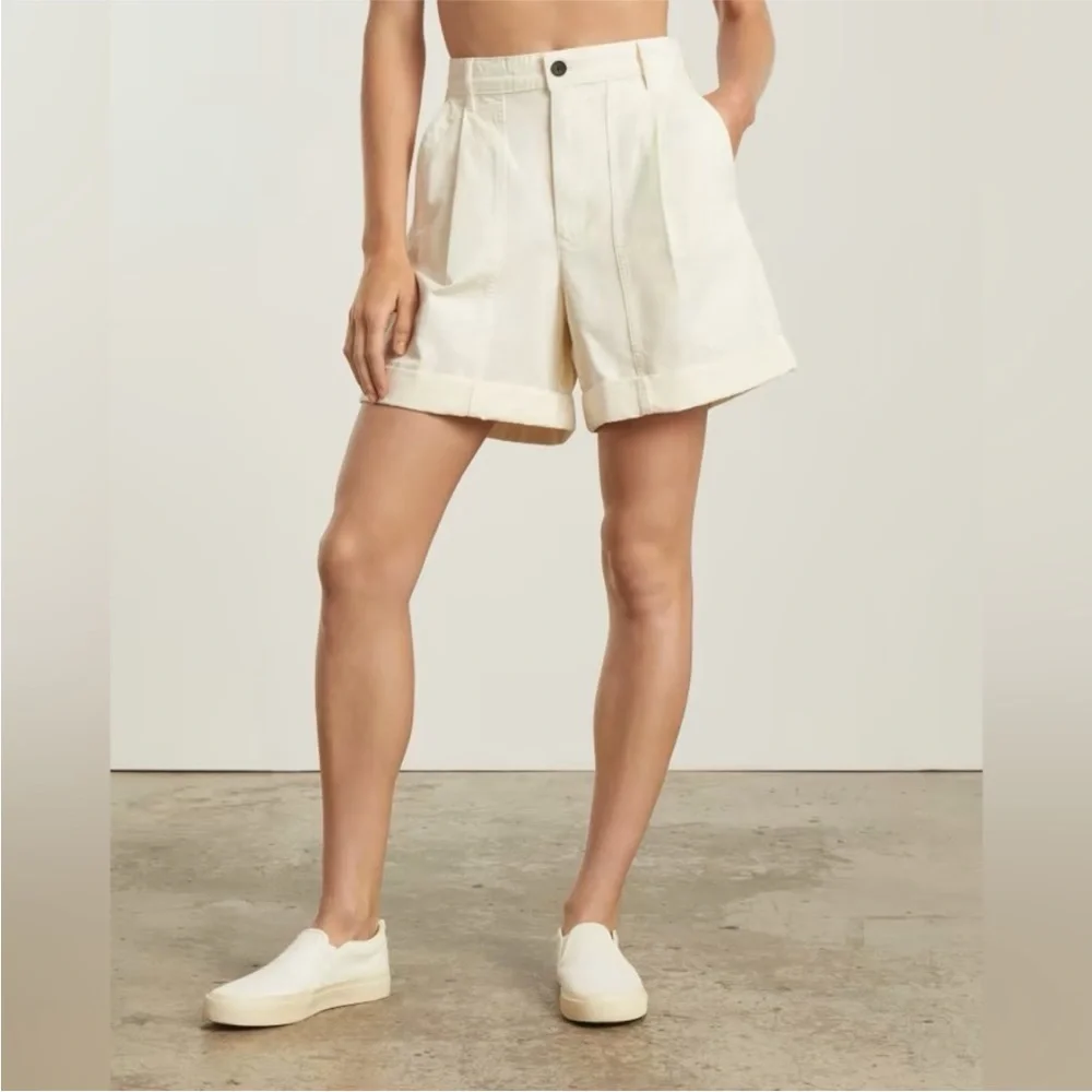 Everlane The Tourist Shorts in Canvas Bone color - Picture 1 of 10